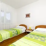 Karmela Apartamento Primošten