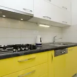 Apartamento Karmela *