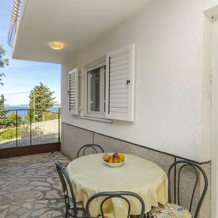 Karmela Apartament Primošten