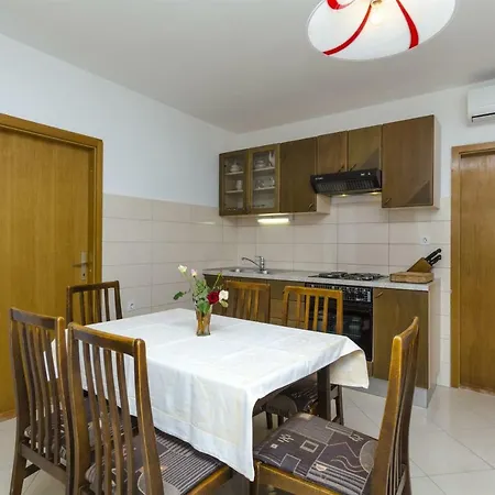 Karmela Apartament